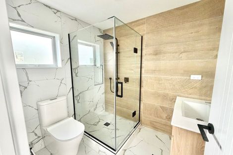 Photo of property in 17c Martin Place, Kelston, Auckland, 0602