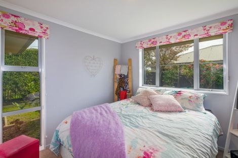 Photo of property in 31a Mataroa Place, Parklands, Christchurch, 8083