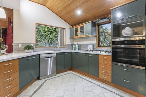 Photo of property in 5 Abbotts Place, Avonhead, Christchurch, 8042