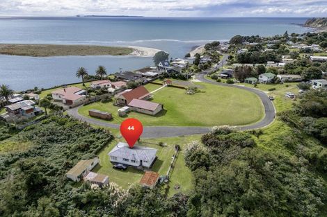 Photo of property in 44 Te Awhe Road, Maketu, 3189