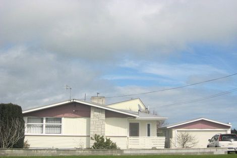 Photo of property in 2 Norton Place, Spotswood, New Plymouth, 4310