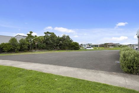 Photo of property in 5 Leeward Drive, Whitianga, 3510