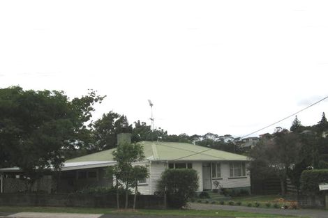 Photo of property in 49 Lauderdale Road, Birkdale, Auckland, 0626