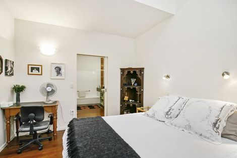 Photo of property in Courtenay Mews Apartments, 12/14u Alpha Street, Te Aro, Wellington, 6011