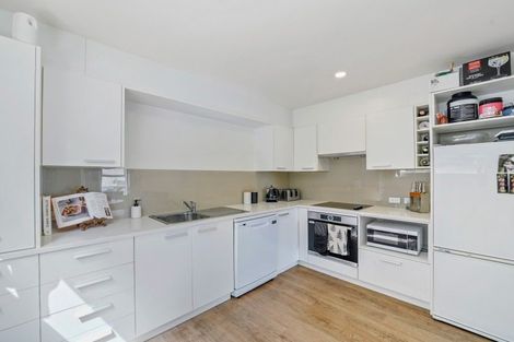 Photo of property in 21u2 Luxford Street, Berhampore, Wellington, 6023