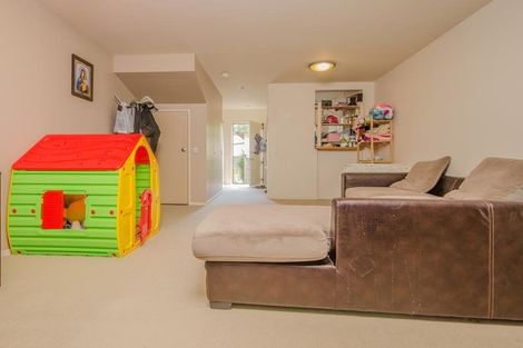 Photo of property in The Grange, 11/92 Bush Road, Albany, Auckland, 0632