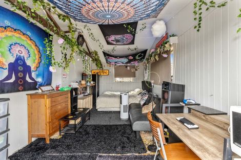 Photo of property in 46 Fitzroy Road, Fitzroy, New Plymouth, 4312