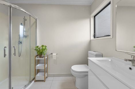 Photo of property in 188 Sandspit Road, Shelly Park, Auckland, 2014