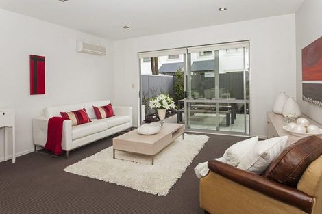 Photo of property in 32 Champion Street, Ranui, Porirua, 5024