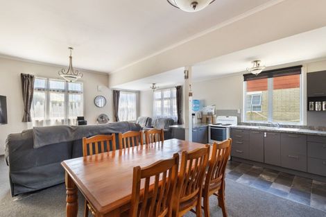 Photo of property in 9 Parris Street, Moturoa, New Plymouth, 4310