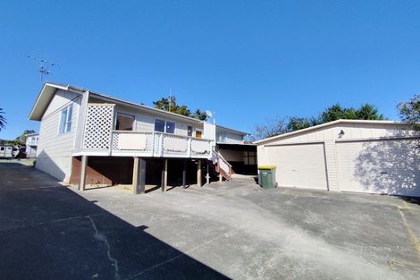 Photo of property in 51 Bodi Place, Te Atatu South, Auckland, 0610