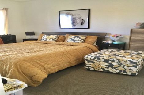 Photo of property in 3/1 Briar Way, New Lynn, Auckland, 0600