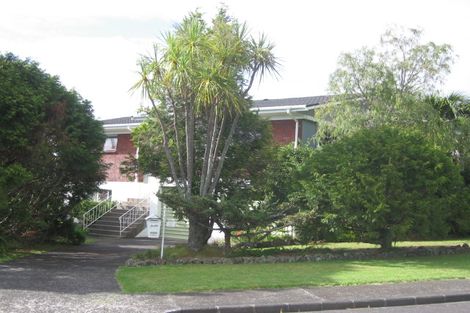 Photo of property in 3 Mcbreen Avenue, Northcote, Auckland, 0627