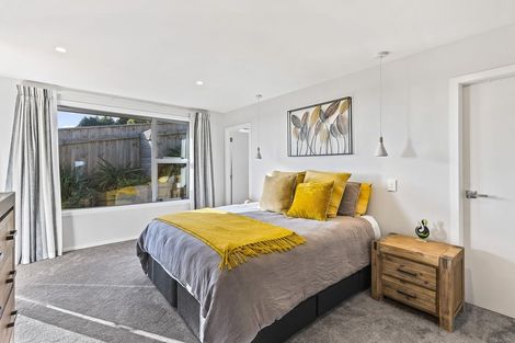 Photo of property in 99 Kakariki Grove, Waikanae, 5036