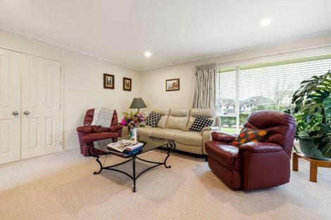 Photo of property in 29 Saint James Drive, Huntington, Hamilton, 3210