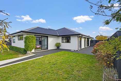 Photo of property in 35 Kahuraki Drive, Pegasus, 7612