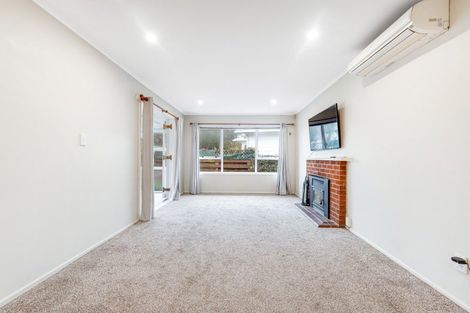 Photo of property in 56 Botany Road, Botany Downs, Auckland, 2010