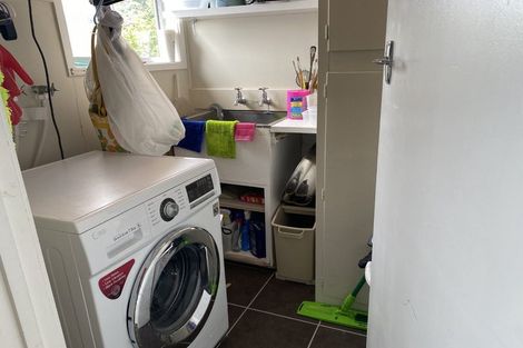 Photo of property in 1/284 Sunset Road, Windsor Park, Auckland, 0632
