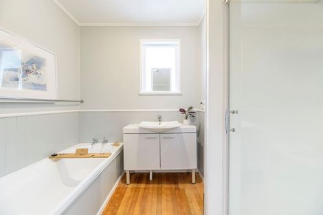 Photo of property in 4 Infidel Place, Torbay, Auckland, 0630