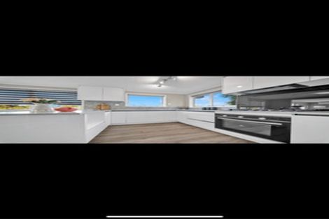 Photo of property in 3 Innismara Avenue, Wattle Downs, Auckland, 2103