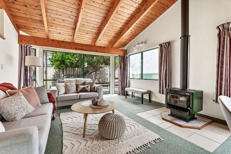 Photo of property in 2 Mclean Street, Kensington, Whangarei, 0112