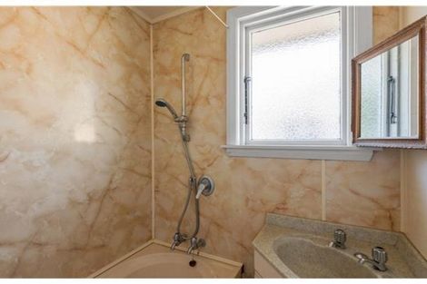 Photo of property in 34 Roche Avenue, Upper Riccarton, Christchurch, 8041