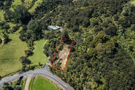 Photo of property in 258 Colville Road, Coromandel, 3584