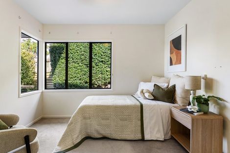 Photo of property in 22 Calypso Place, Rothesay Bay, Auckland, 0630