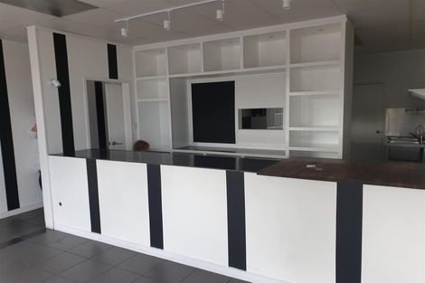 Photo of property in 4/80 Gunner Drive, Te Atatu Peninsula, Auckland, 0610