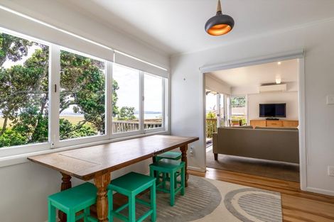 Photo of property in 40 Gill Avenue, Te Atatu Peninsula, Auckland, 0610