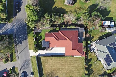 Photo of property in 17 Taranaki Drive, Woodend, 7610