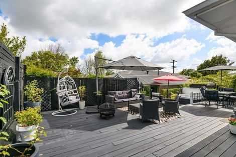 Photo of property in 76 Alexandra Street, Marton, 4710