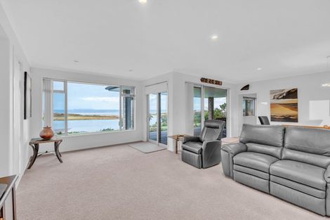 Photo of property in 35 Seascape Crescent, Waipu, 0582