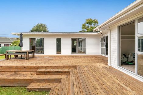 Photo of property in 50 Awaroa Road, Helensville, 0800