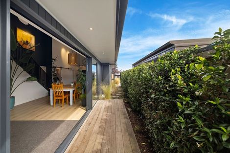 Photo of property in 6 Shepherd Road, Jacks Point, Queenstown, 9371