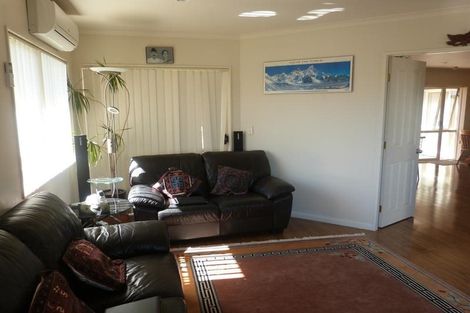 Photo of property in 10 Northridge Terrace, Massey, Auckland, 0614
