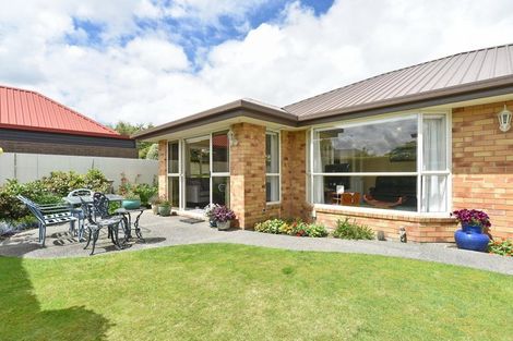 Photo of property in 74 Merrin Street, Avonhead, Christchurch, 8042