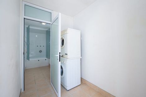 Photo of property in 50 Wellington Street, Nelson South, Nelson, 7010