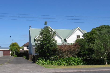 Photo of property in 1/6 County Road, Torbay, Auckland, 0630
