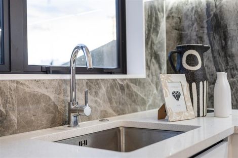 Photo of property in 105b Grove Road, Papakura, 2110