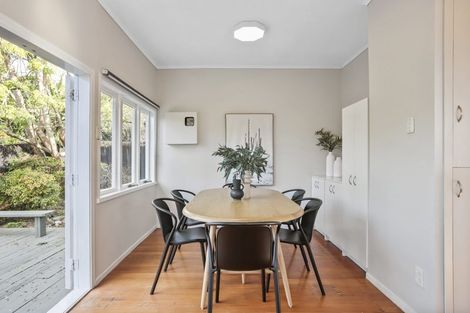 Photo of property in 90 Woodglen Road, Glen Eden, Auckland, 0602