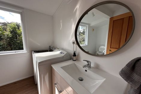 Photo of property in 62 Chatham Avenue, Paremoremo, Auckland, 0632