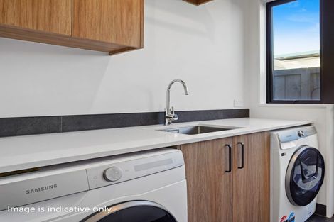 Photo of property in 36 Whiteoak Drive, 7604