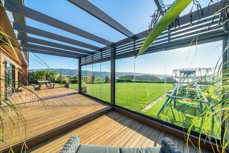 Photo of property in 13 Manapouri Lane, Aotea, Porirua, 5024