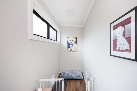 Photo of property in 10 Coutts Way, Fitzherbert, Palmerston North, 4410