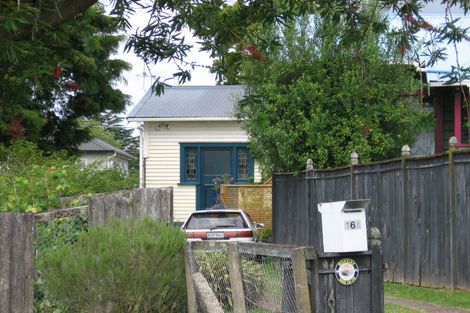 Photo of property in 16 Miro Street, New Lynn, Auckland, 0600