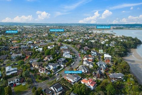 Photo of property in 177 West Harbour Drive, West Harbour, Auckland, 0618