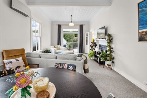 Photo of property in 18 Bracken Street, New Plymouth, 4310