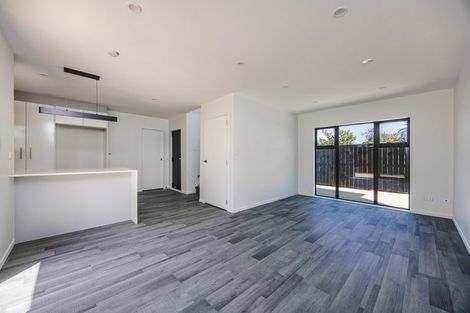 Photo of property in 16e Imrie Avenue, Mangere, Auckland, 2022