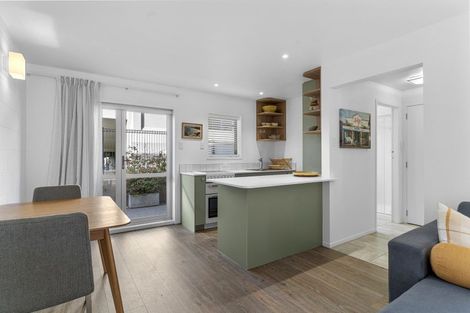 Photo of property in 2/21 The Mall, Mount Maunganui, 3116
